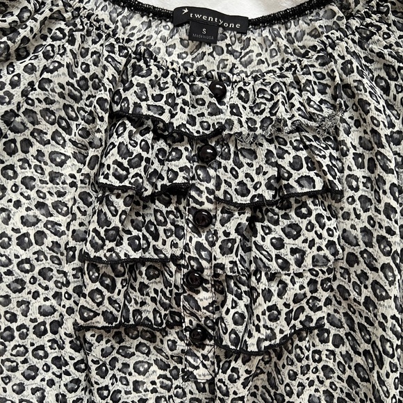 Y2K Leopard Print Sheer Ruffle Top - Picture 7 of 8